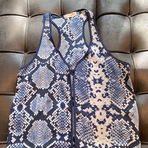 Eight sixty razorback dressy tank top